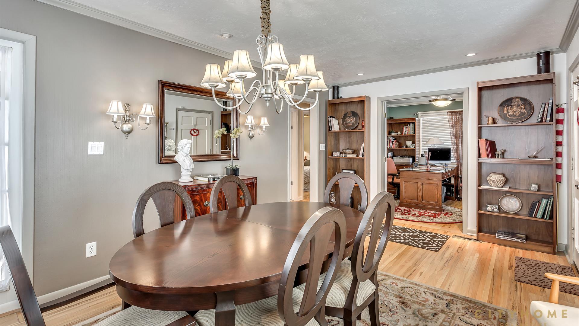 Rose Park Right At Home